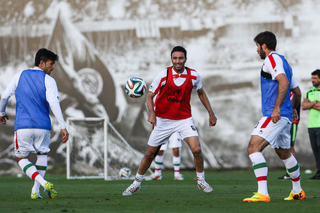 تیم‌های لیگ برتری آفریقای جنوبی، حریفان تدارکاتی ایران